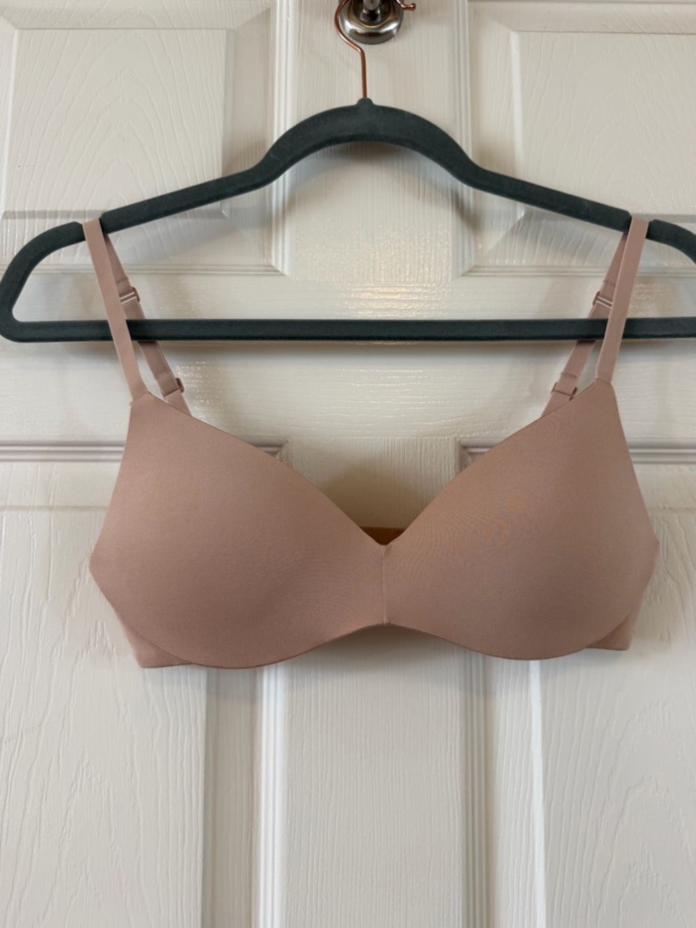 Skims Seamless Nude T-Shirt Bra - Comfort Lift